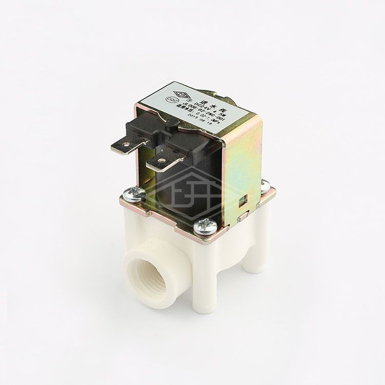 internal thread pilot type 24vdc plastic water solenoid valve